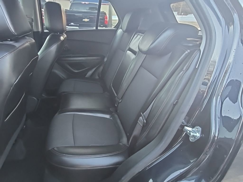 Certified 2022 Chevrolet Trax LT w/ LT Convenience Package image 25