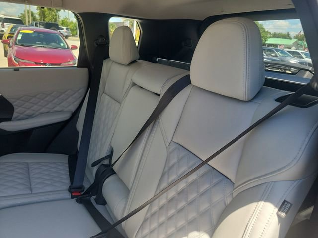 New 2025 Mitsubishi Outlander SEL image 13