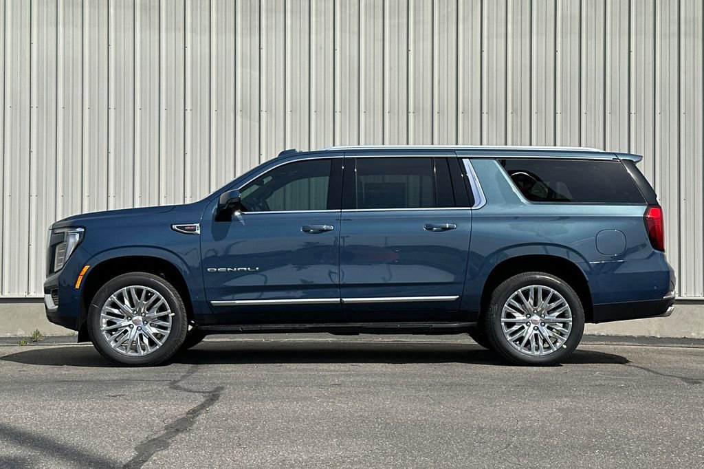 New 2026 GMC Yukon XL Denali w/ Advanced Technology Package AWD/4WD image 7