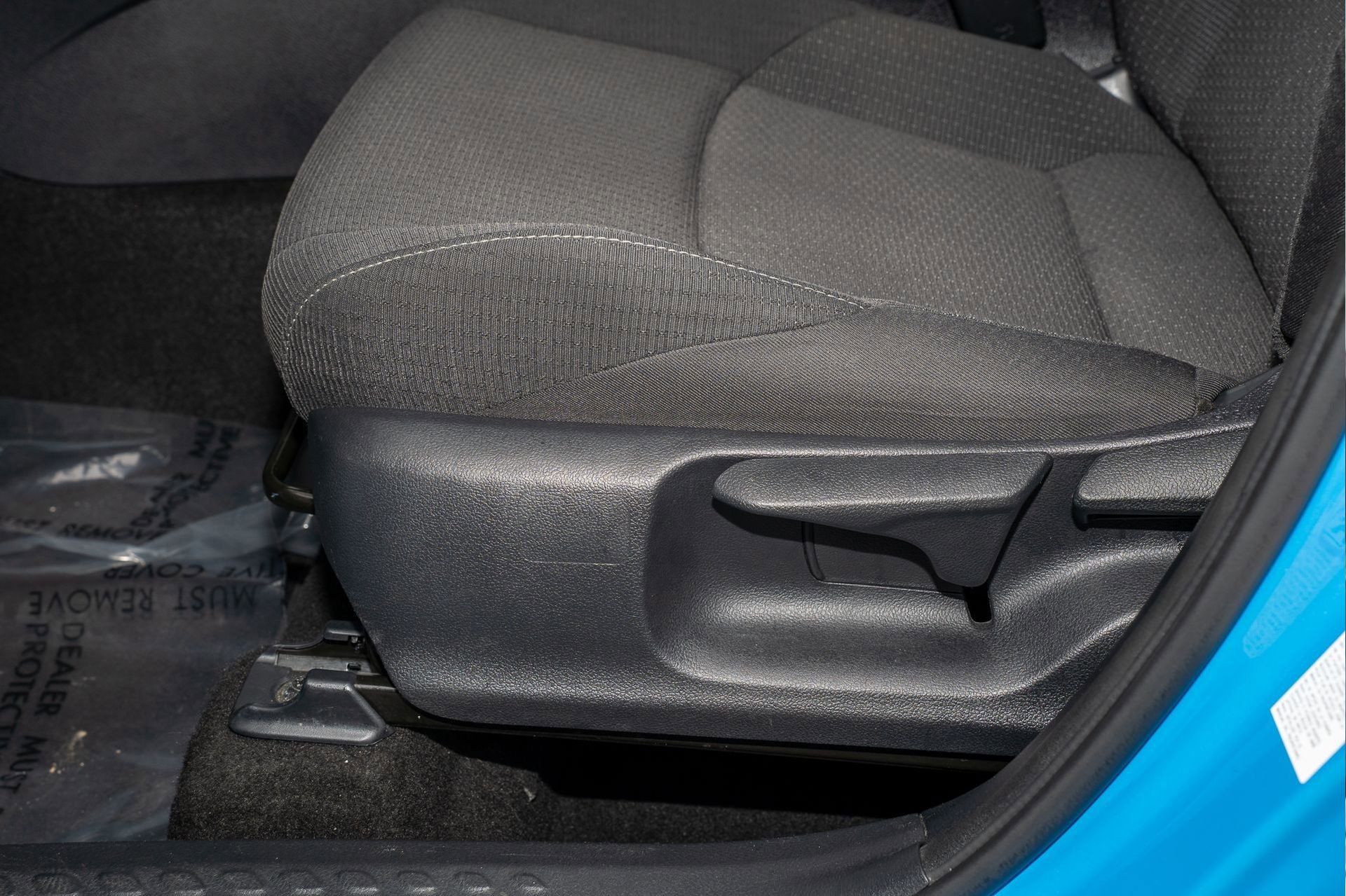 Used 2019 Toyota C-HR XLE image 27