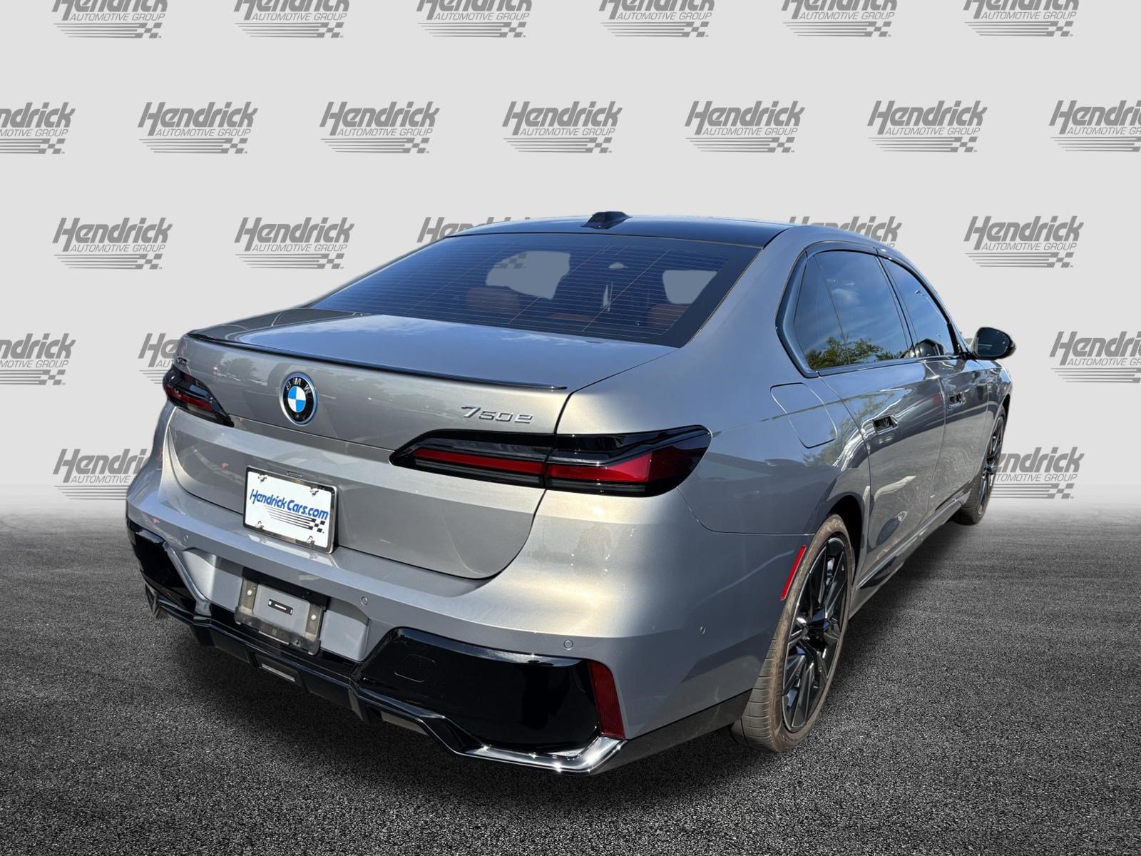 Certified 2025 BMW 750e xDrive w/ Executive Package AWD/4WD image 11