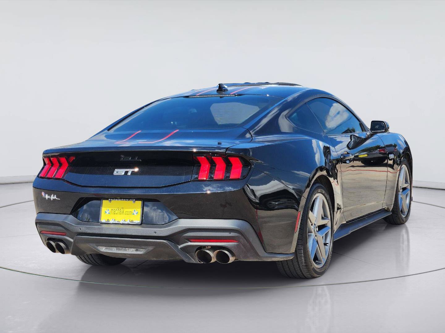 Used 2024 Ford Mustang GT RWD image 5