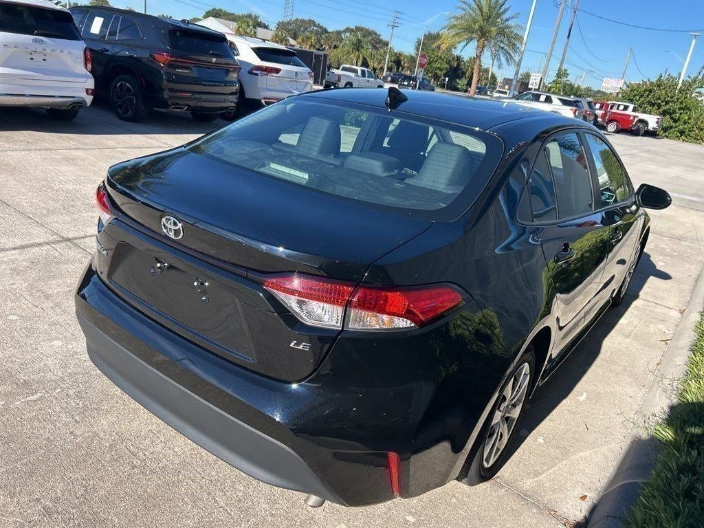Used 2024 Toyota Corolla LE image 7