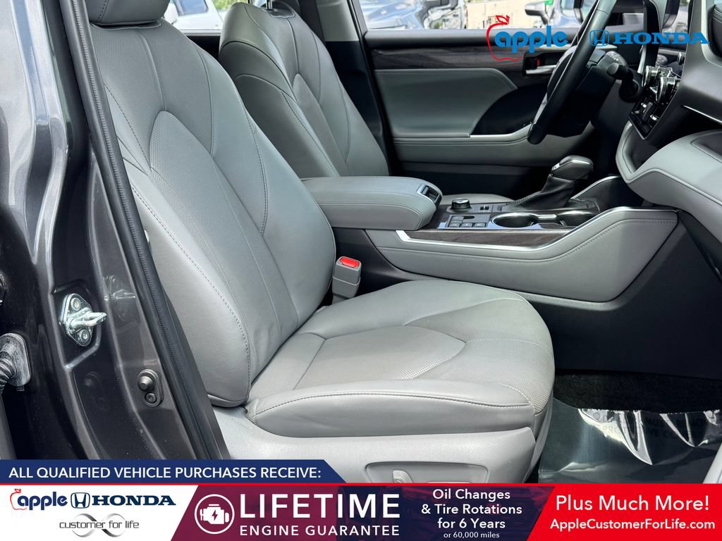 Used 2023 Toyota Highlander Limited AWD/4WD image 23