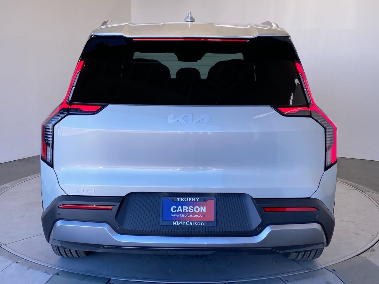New 2026 Kia EV9 Wind AWD/4WD image 4