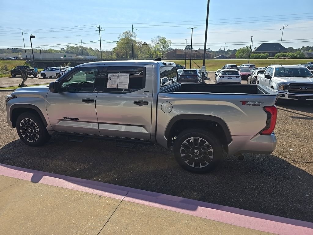 Used 2022 Toyota Tundra SR5 image 7