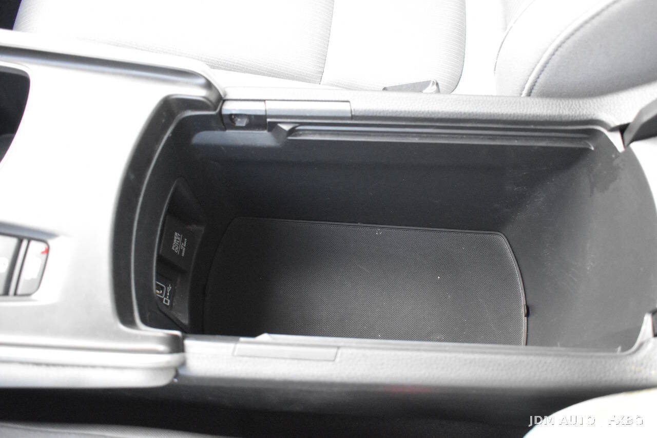 Used 2018 Honda Accord EX image 31
