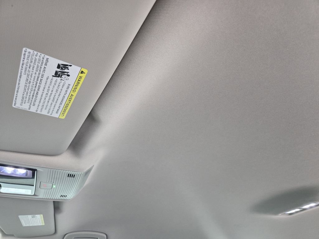 Used 2024 Volkswagen Atlas SE image 29