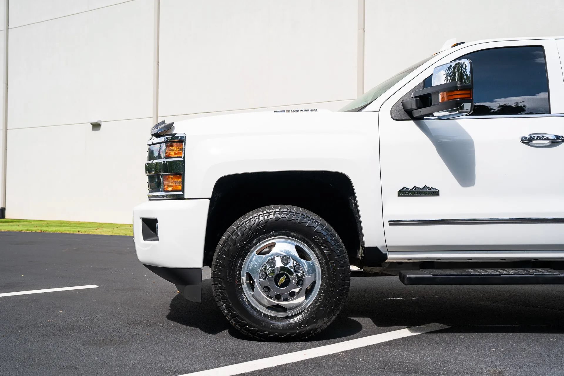 Used 2016 Chevrolet Silverado 3500 High Country w/ Duramax Plus Package AWD/4WD image 3