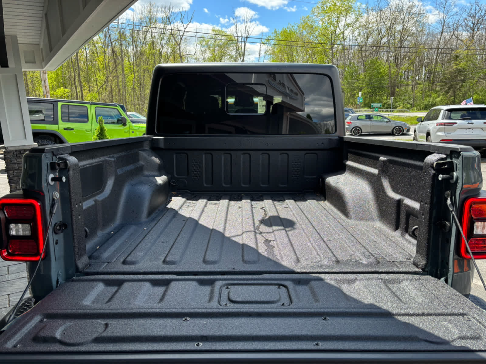 New 2026 Jeep Gladiator Sport AWD/4WD image 10
