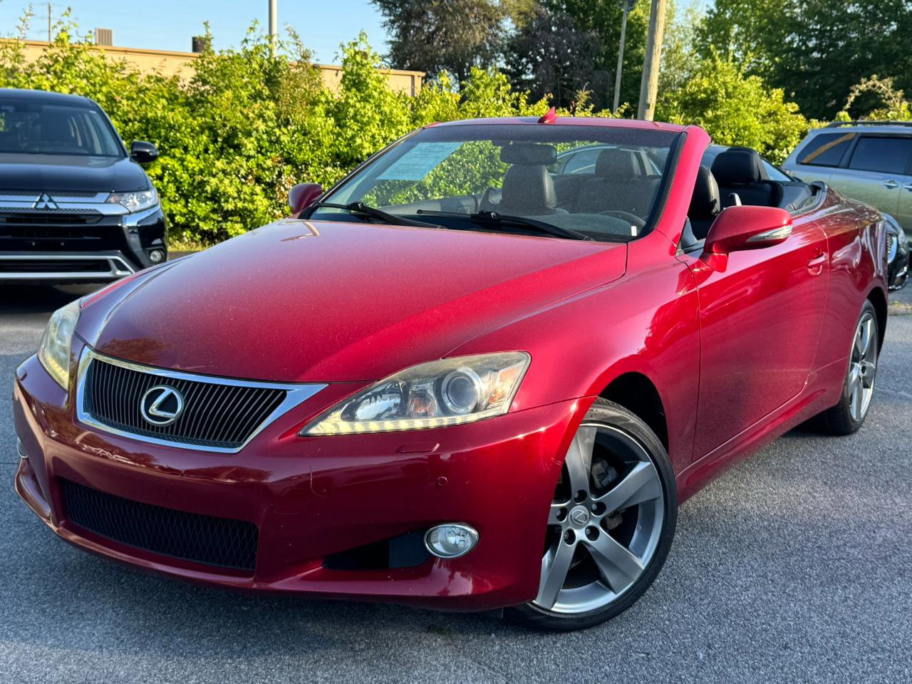 Used 2011 Lexus IS 250C w/ Luxury Pkg RWD image 3