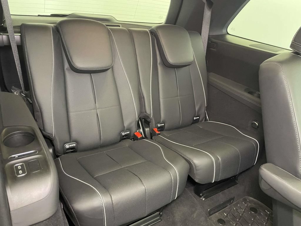 Used 2025 Mercedes-Benz GLS 580 4MATIC image 18