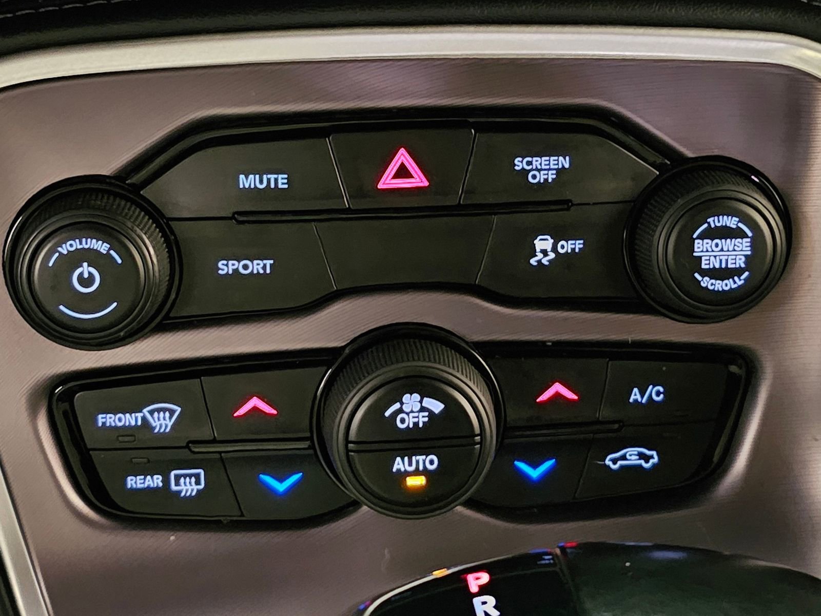 Used 2021 Dodge Challenger SXT image 28