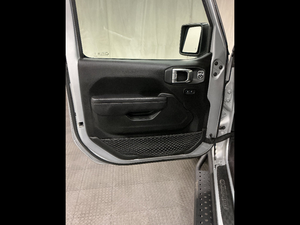 Used 2023 Jeep Gladiator Sport image 22