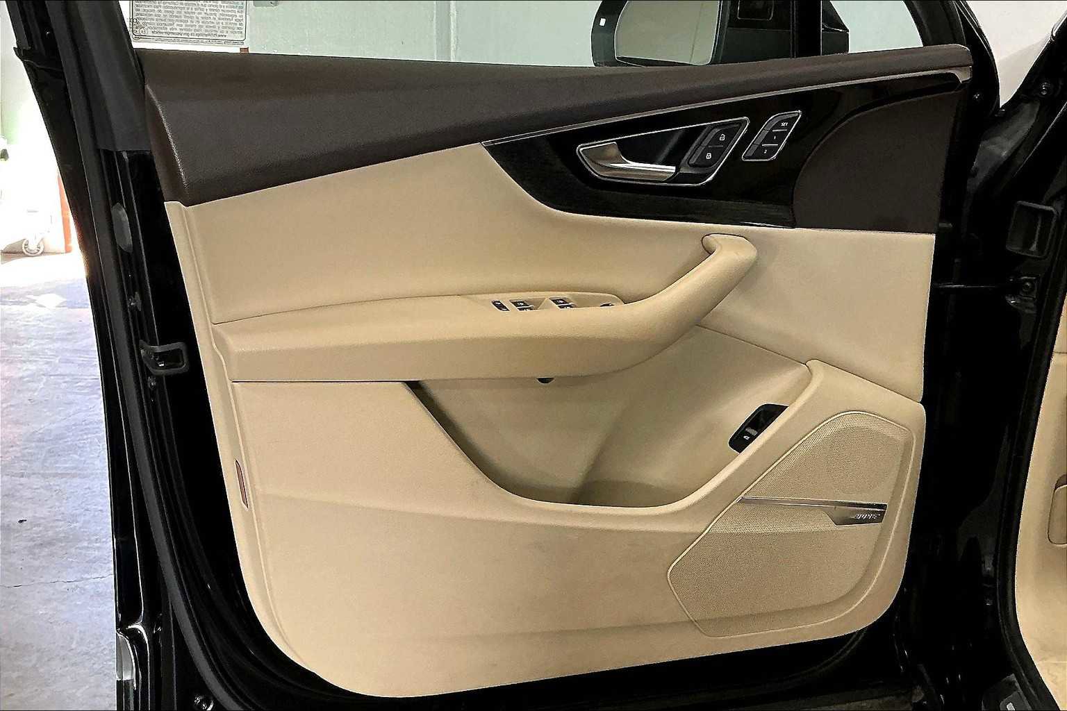 Used 2018 Audi Q7 3.0T Premium Plus w/ Premium Plus Package image 25