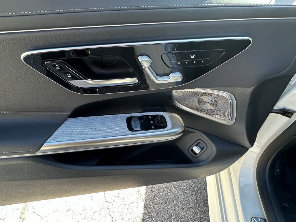 Used 2025 Mercedes-Benz CLE 450 4MATIC Coupe image 16