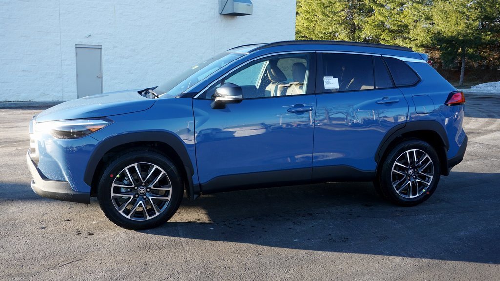 New 2026 Toyota Corolla Cross XLE image 2