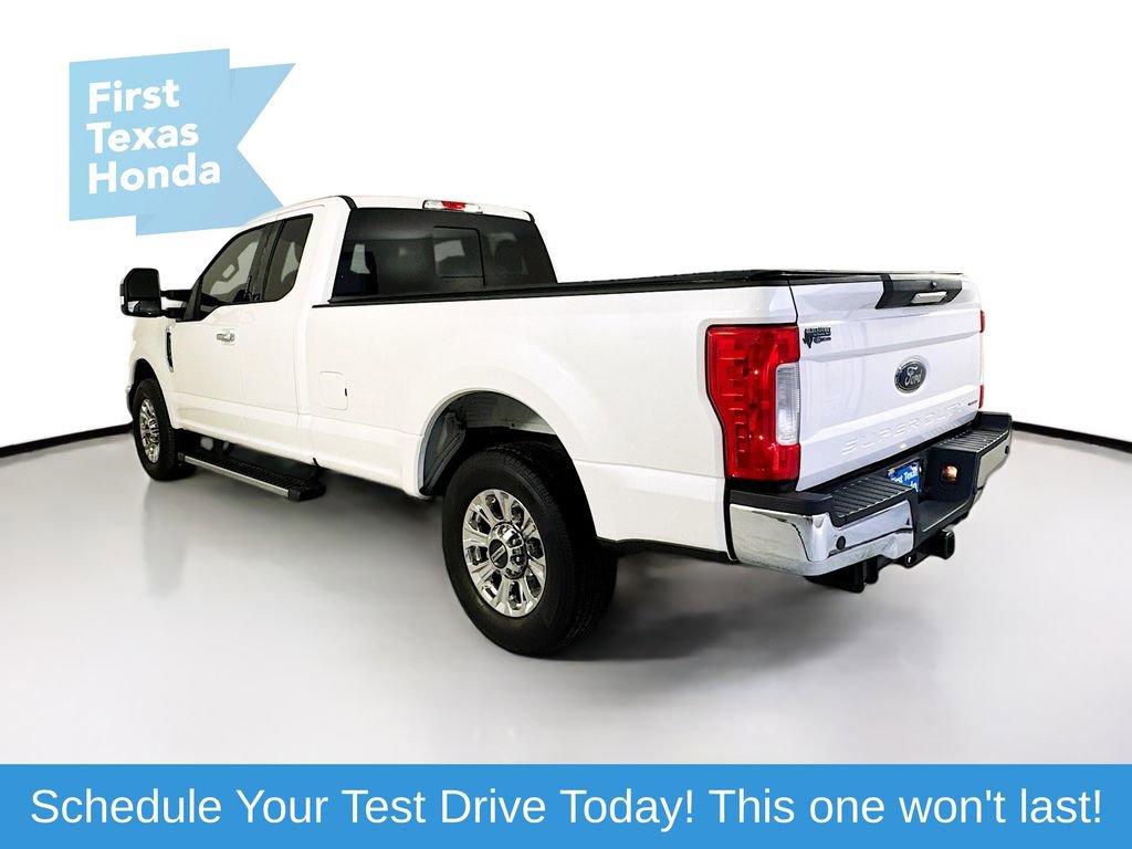 Used 2017 Ford F250 Lariat w/ Chrome Package image 6