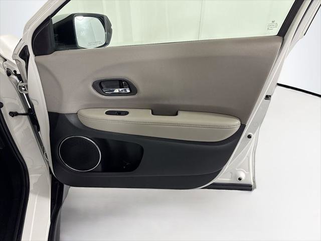 Used 2018 Honda HR-V EX image 25