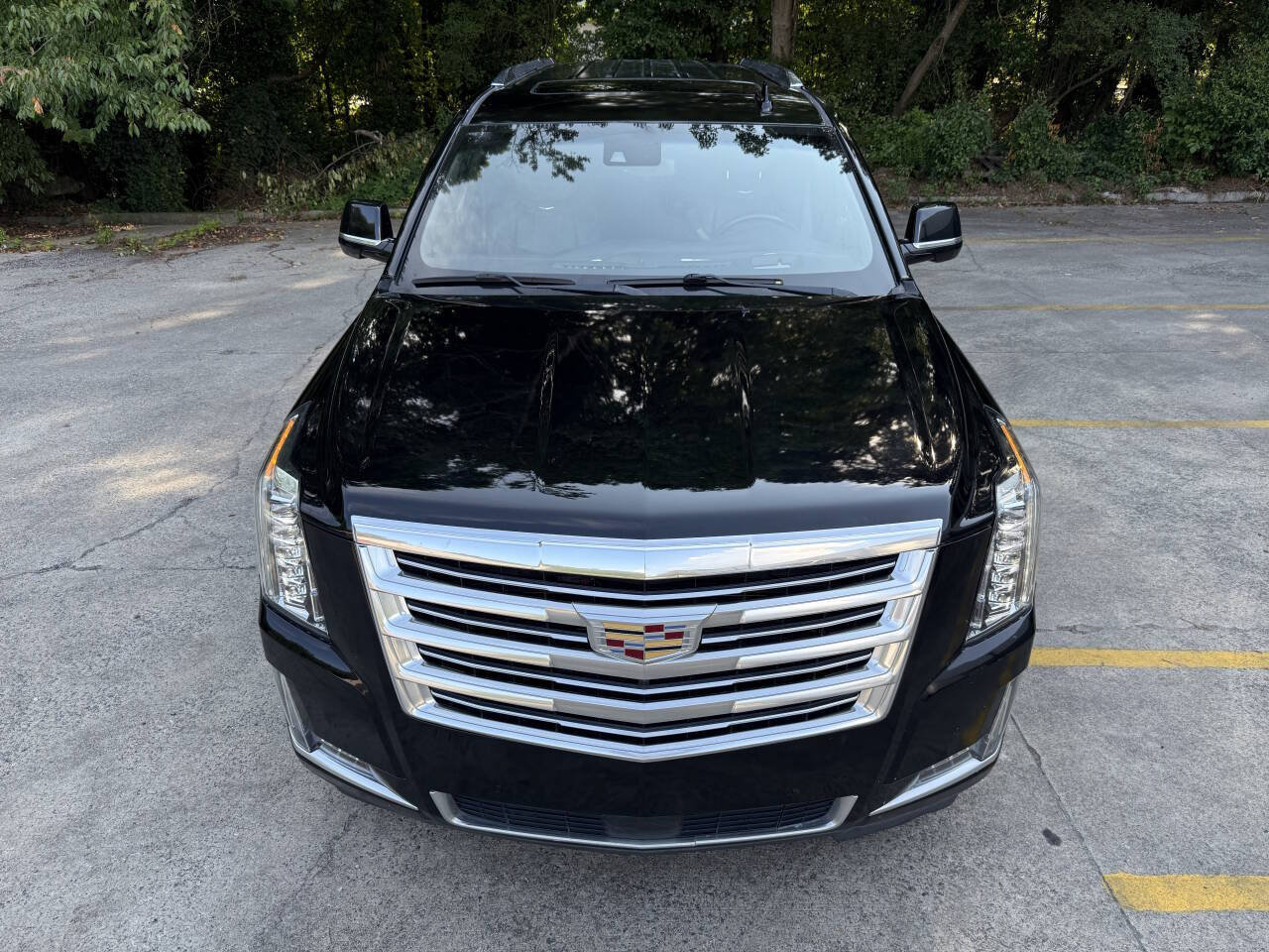Used 2017 Cadillac Escalade ESV Platinum AWD/4WD image 9
