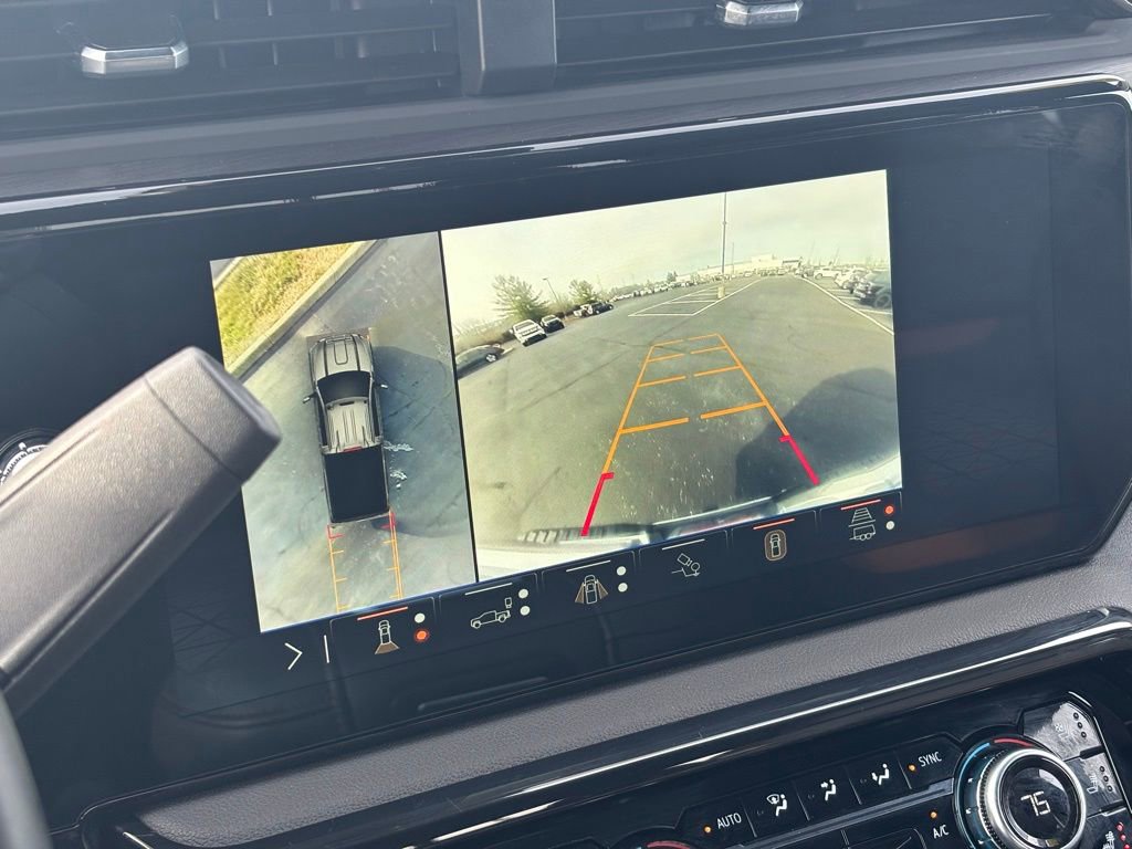 Used 2025 GMC Sierra 2500 AT4 w/ Technology Package image 43