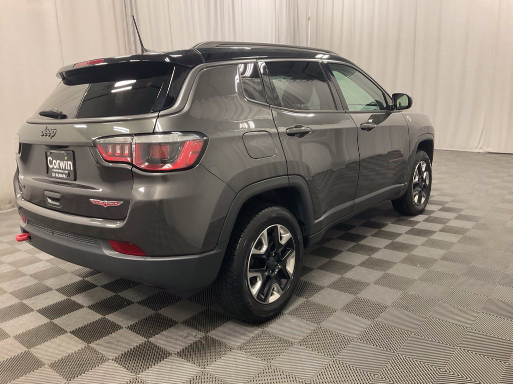 Used 2018 Jeep Compass Trailhawk w/ Navigation Group AWD/4WD image 2