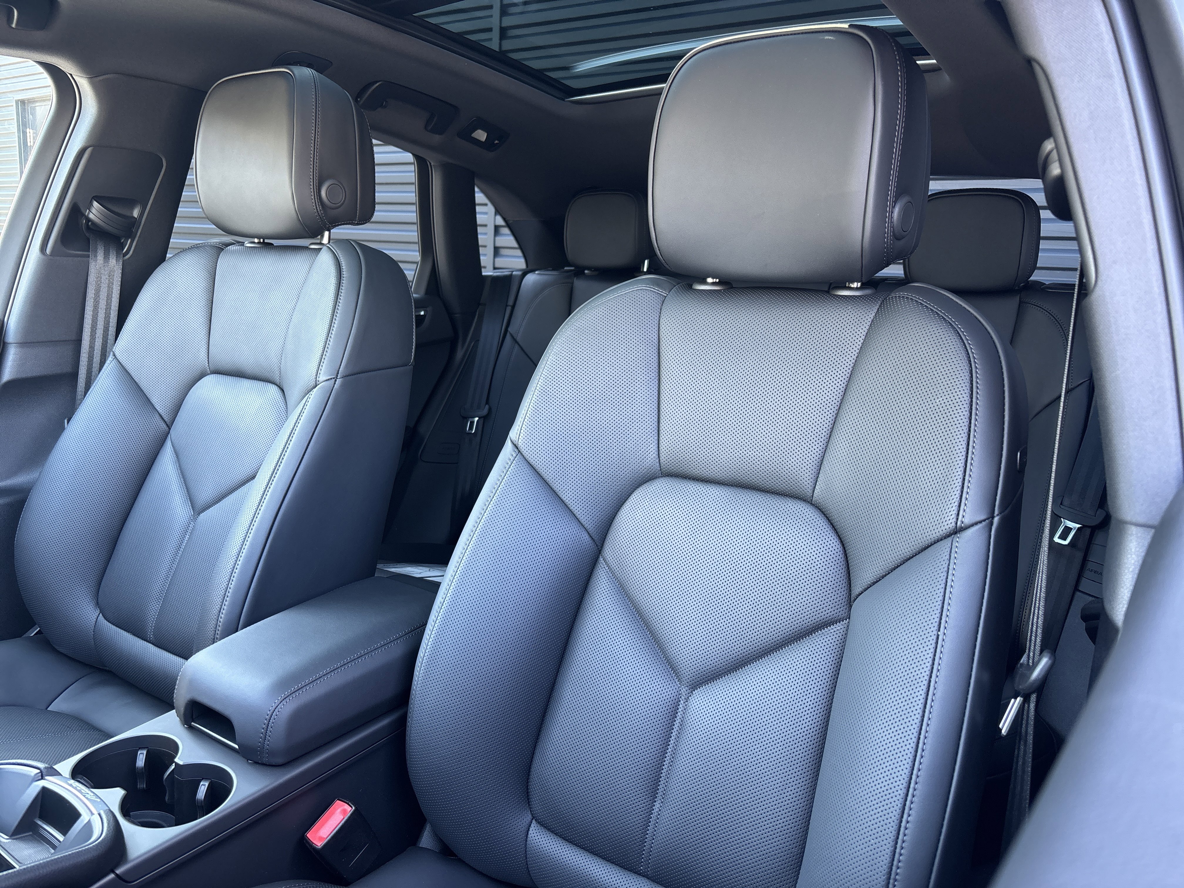New 2026 Porsche Macan S AWD/4WD image 23
