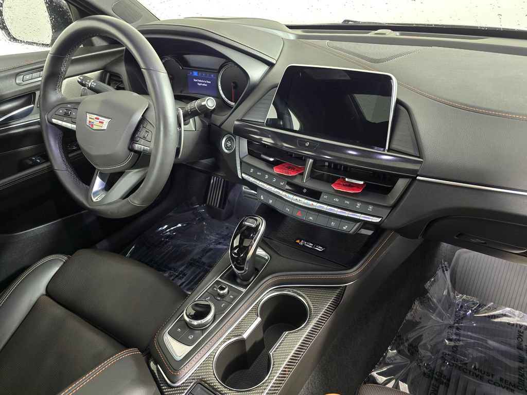 Used 2022 Cadillac CT4 V w/ LPO, ONYX Package image 10