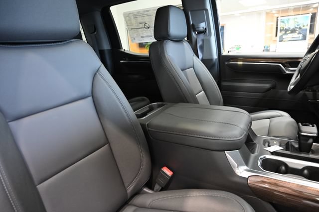 New 2026 Chevrolet Silverado 1500 LT Trail Boss w/ LT Trail Boss Premium Package AWD/4WD image 11
