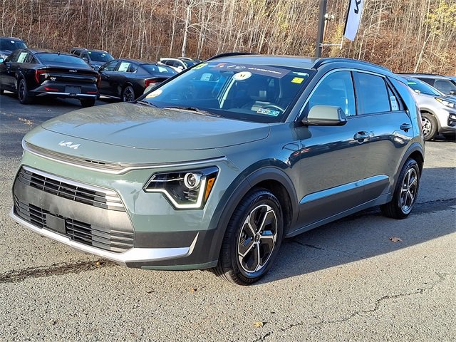 Certified 2023 Kia Niro EX image 3