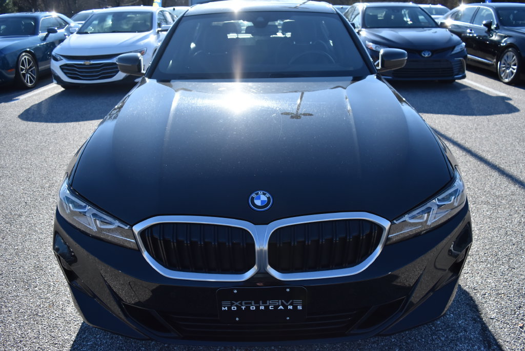 Used 2024 BMW 330e xDrive AWD/4WD image 3
