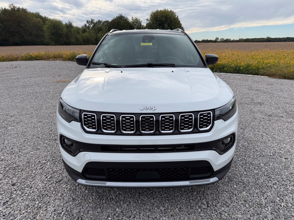 Used 2026 Jeep Compass Limited AWD/4WD image 24