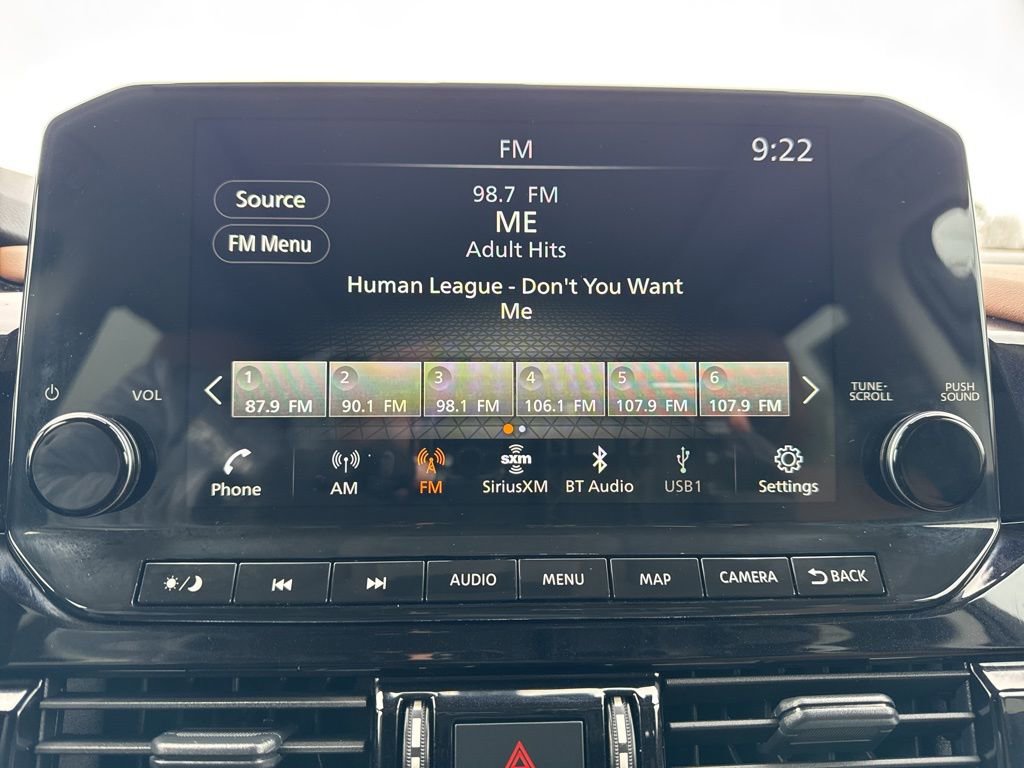 Used 2024 Nissan Pathfinder Platinum image 20