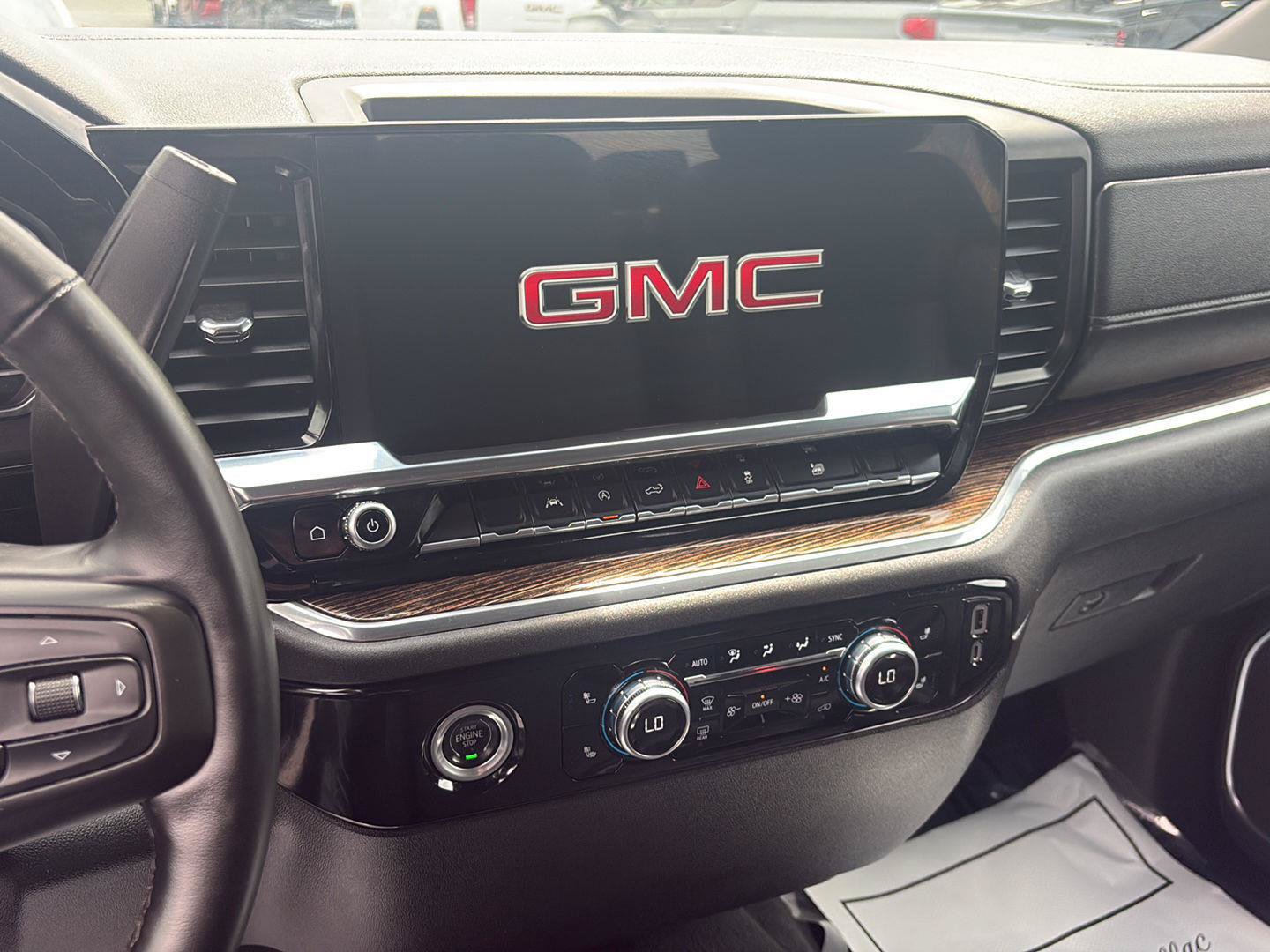Used 2023 GMC Sierra 1500 SLE RWD image 23