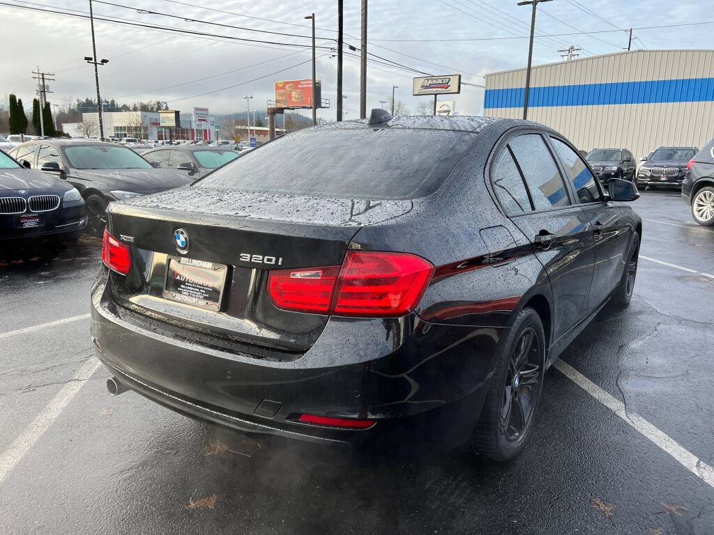 Used 2015 BMW 320i xDrive Sedan AWD/4WD image 6