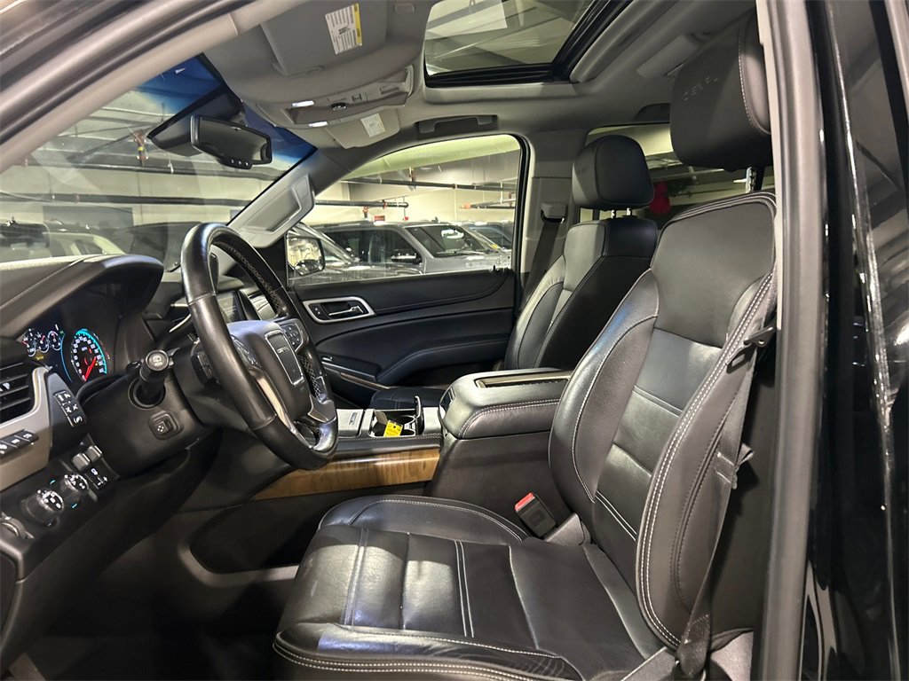 Used 2019 GMC Yukon Denali w/ Denali Ultimate Package image 10