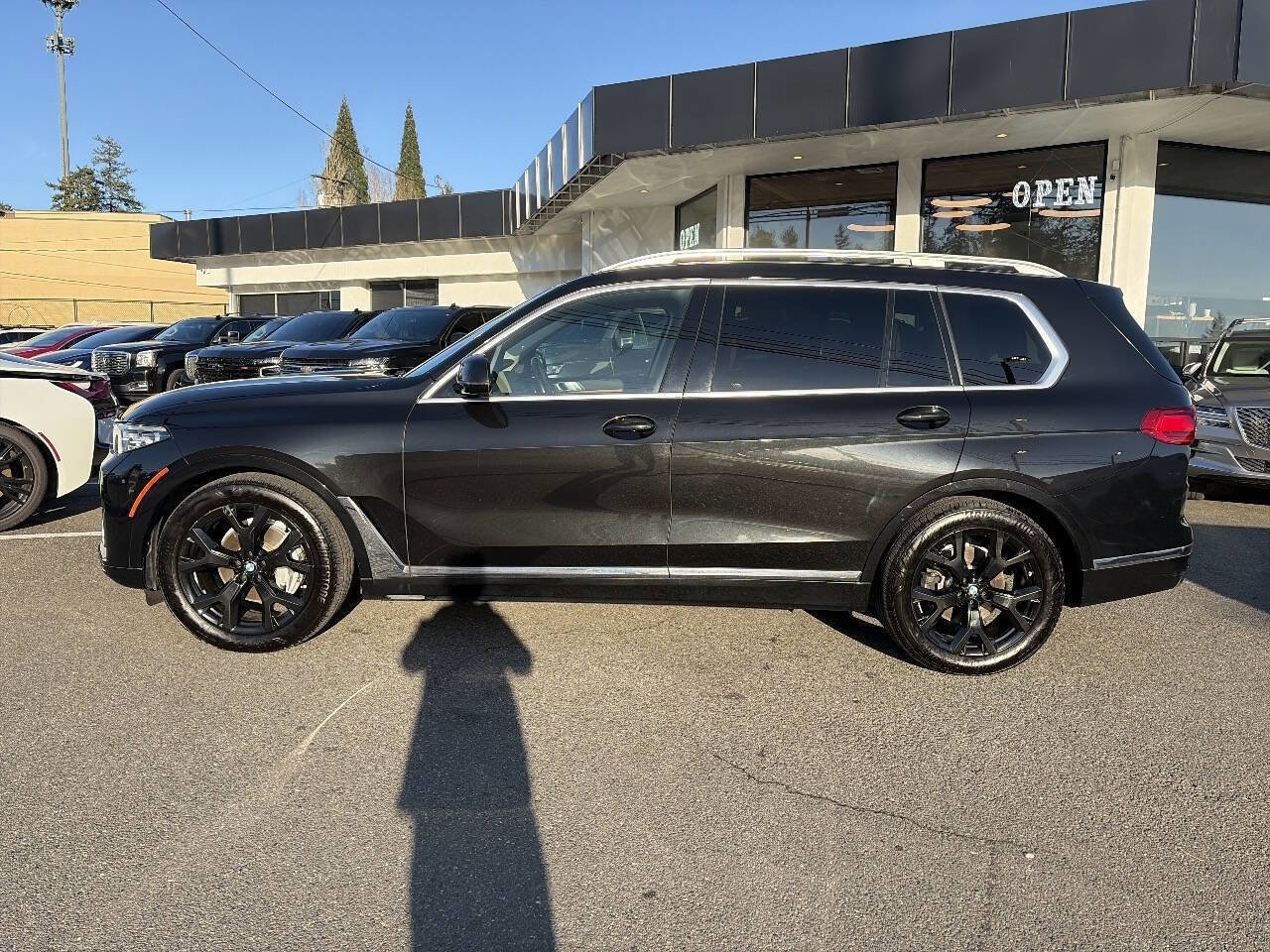 Used 2020 BMW X7 xDrive40i w/ Premium Package image 2
