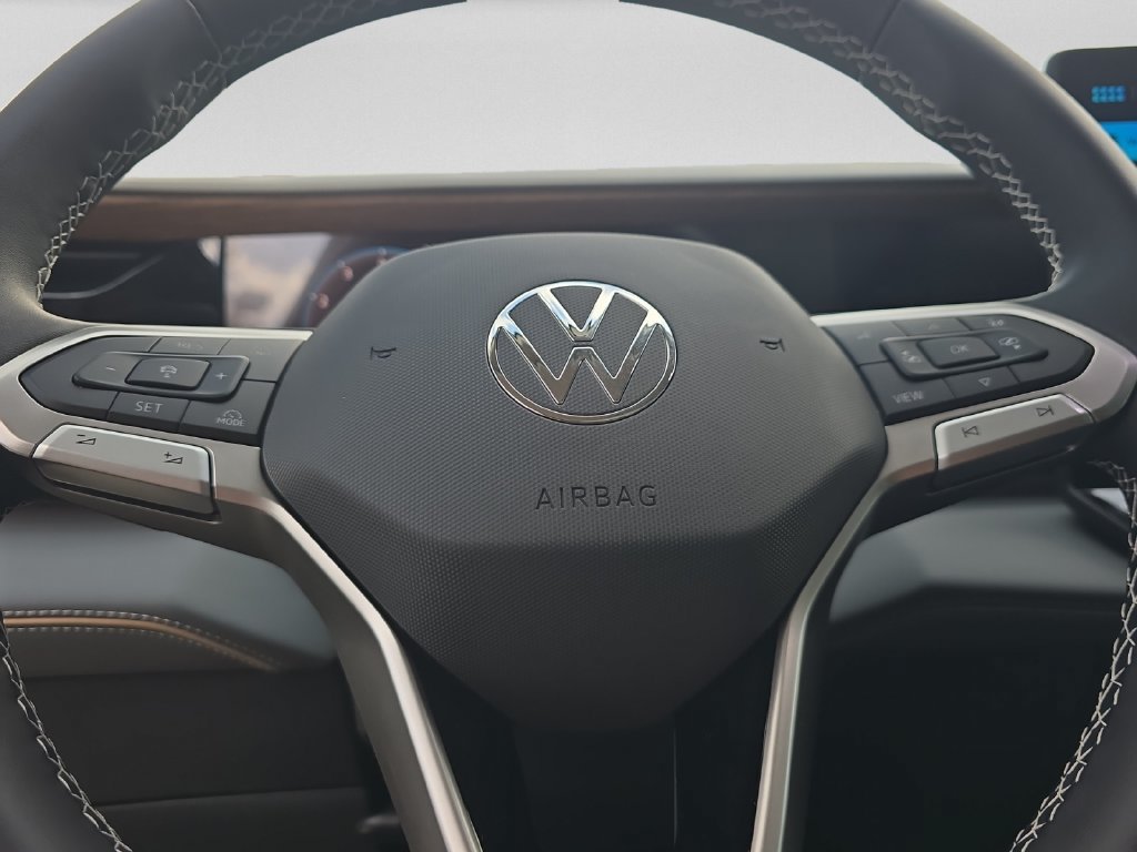 New 2027 Volkswagen Atlas SE FWD image 10