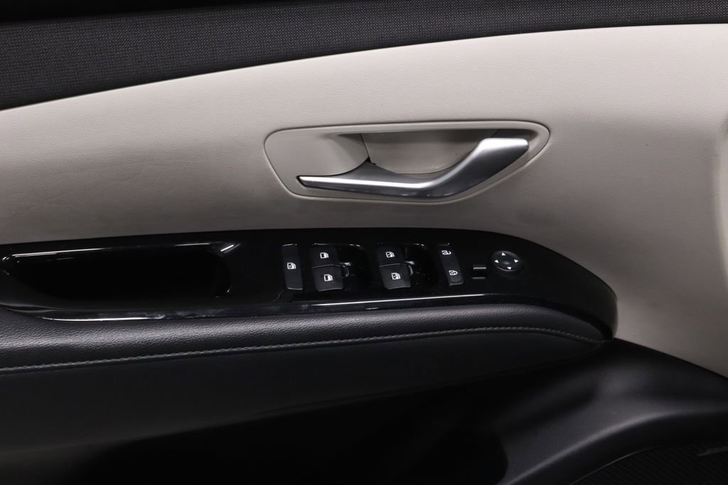 Used 2023 Hyundai Tucson Limited AWD/4WD image 25
