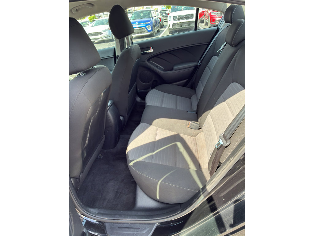 Used 2017 Kia Forte S FWD image 9