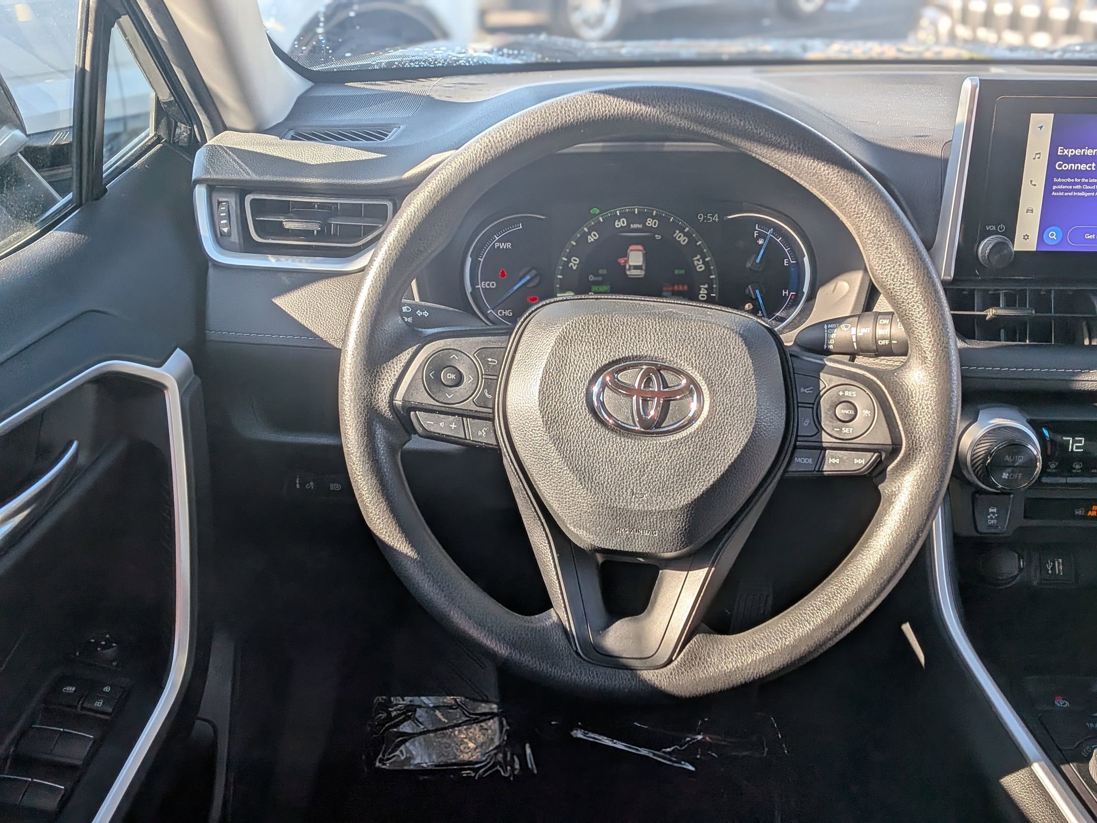 Used 2025 Toyota RAV4 XLE image 20
