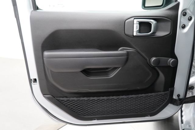 Used 2024 Jeep Wrangler Sport image 9