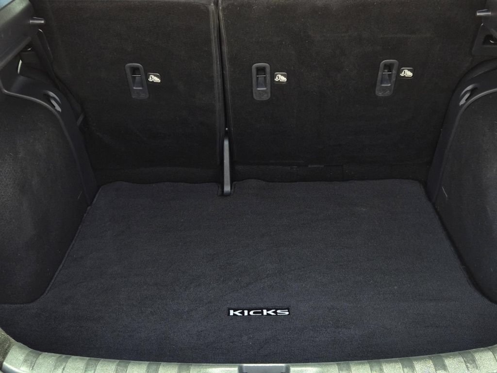 Certified 2024 Nissan Kicks SV FWD image 8