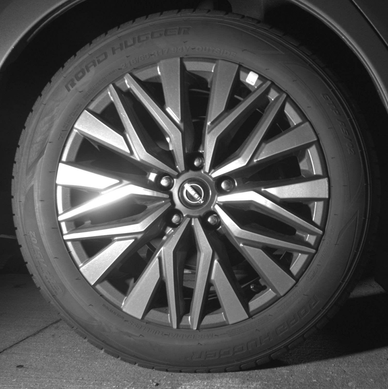 Used 2025 Nissan Altima 2.5 SV FWD image 18
