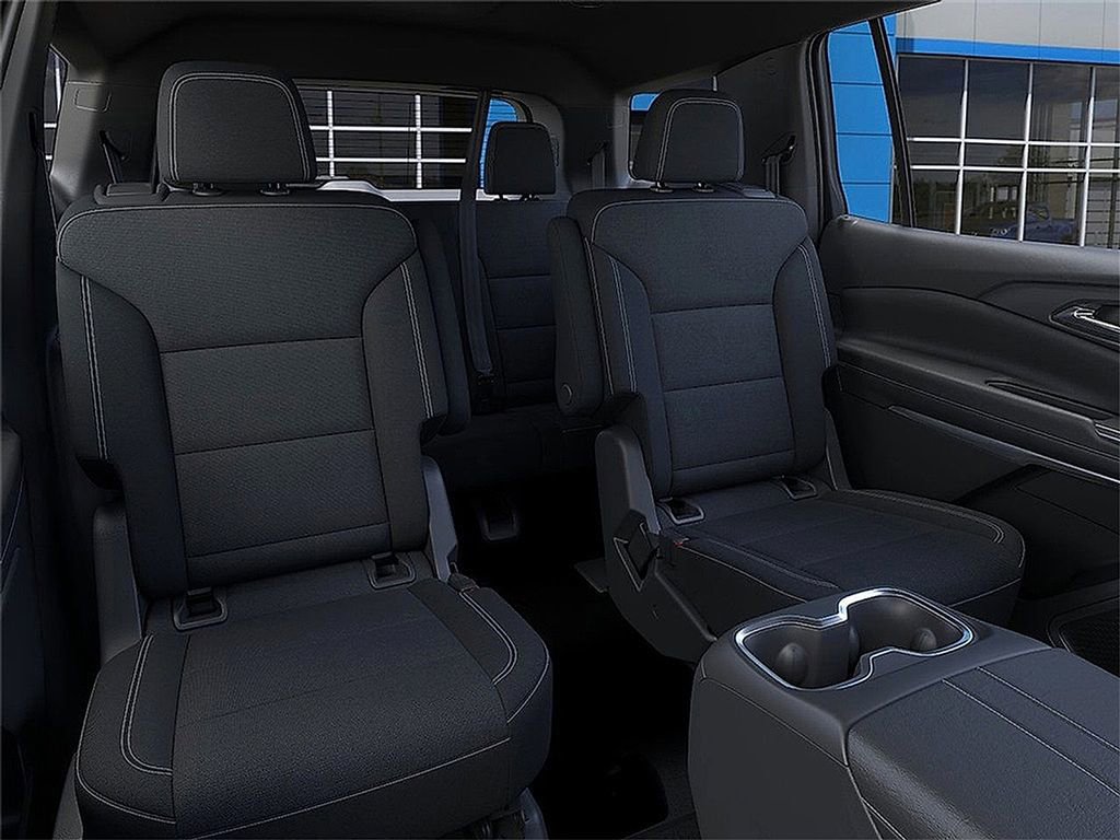 Used 2024 Chevrolet Traverse LT w/ LPO, Cargo Package image 17