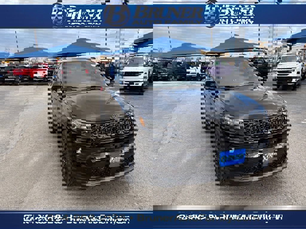 New 2026 Jeep Compass Latitude image 3