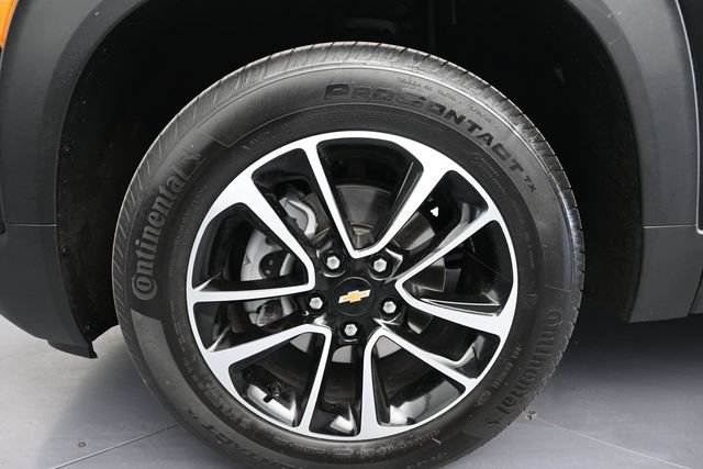 Used 2025 Chevrolet TrailBlazer LT AWD/4WD image 21