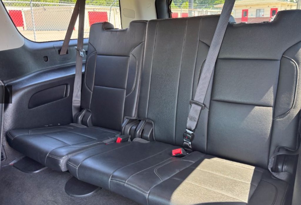 Used 2018 Chevrolet Suburban LT AWD/4WD image 4
