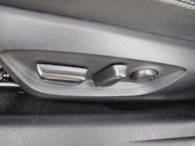 Used 2023 Toyota Camry XSE image 18