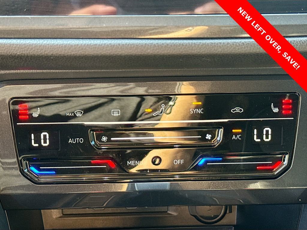 Used 2024 Volkswagen Tiguan SE image 19